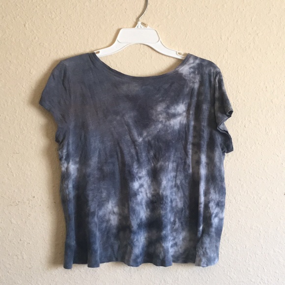 Forever 21 Tops - F21 Open Back Shirt